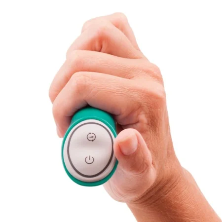 Scopri nuove vette di piacere con il Bwild Deluxe Bunny di B Swish