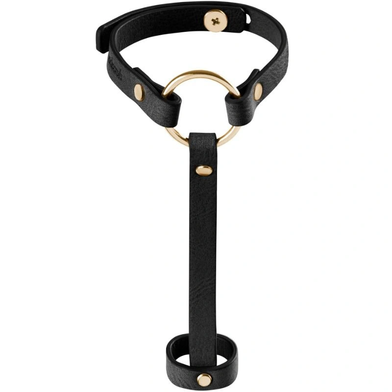 Il Braccialetto da Mano Bondage MAZE di Bijoux Indiscrets è un accessorio intimo fashion che combina eleganza e audacia.