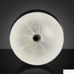 un masturbatore discreto che offre un'esperienza turbolenta ed elegante.