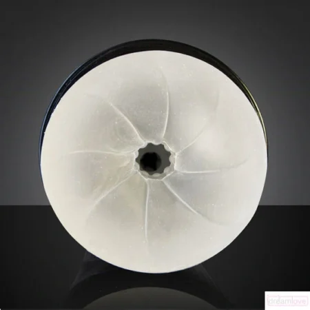 un masturbatore discreto che offre un'esperienza turbolenta ed elegante.