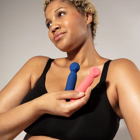 Je Joue Vita - Bullet Vibrator (available in Blue and Pink) This Pinpoint pleasure vibrator is ideal for partner play.