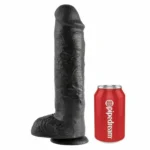 Il King Cock Dildo Realistico 28 cm offre un'esperienza autentica con una potente ventosa per un piacere versatile.