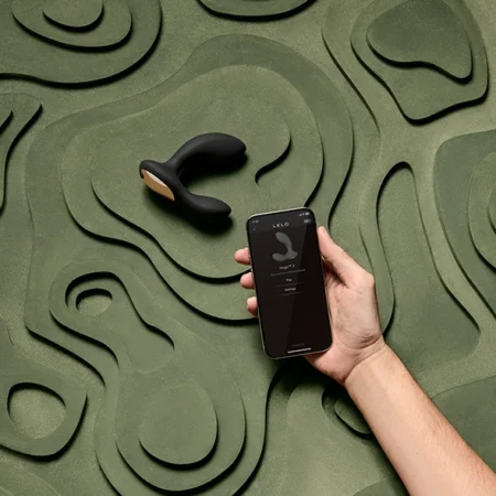 Il massaggiatore prostatico controllabile via app di LELO offre un'esperienza di piacere senza mani
