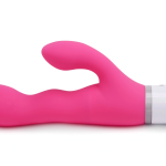 il vibratore rabbit bluetooth che offre un'esperienza di stimolazione doppia senza precedenti.