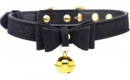Il Collare Golden Kitty con Campanellino di Master Series è un accessorio elegante per gatti