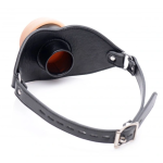 La gag orale con bocca realistico di Master Series offre un'esperienza unica per gli appassionati di accessori bondage.