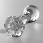 beautifully crafted from high-quality borosilicate glass.