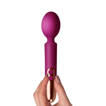 rumbly vibrations with its flexible head and ergonomic design.
