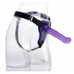 Esplora nuovi orizzonti di piacere con l'imbrago con dildo Comfort Ride di Strap U