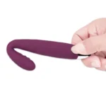 Sperimenta il vibratore punto G Svakom Cici per un piacere silenzioso e personalizzato.